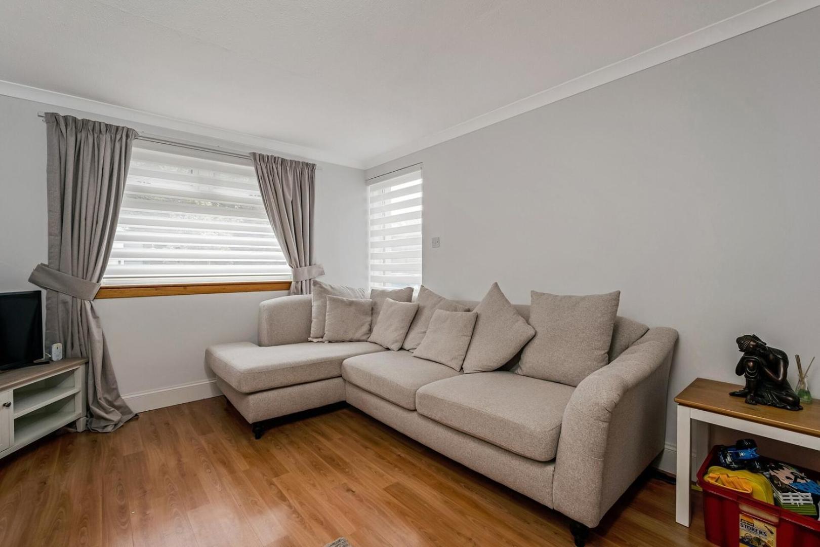 Centrally Situated 1 Bedroom House In كومبيرنولد المظهر الخارجي الصورة